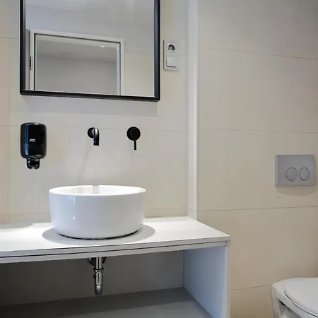 Maverick Market Hostel