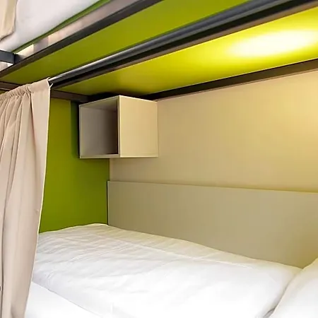 Albergue Maverick Market