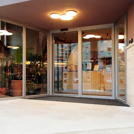 Maverick Market Hostel Budapesta