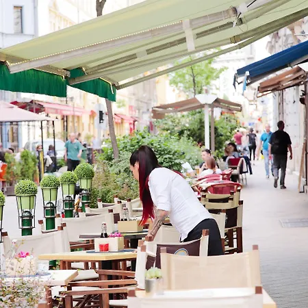 Hostel Maverick Market