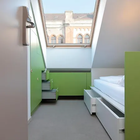 Maverick Market * Budapesta