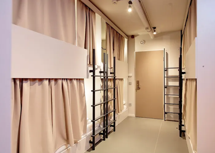 Maverick Market Hostel Budapest