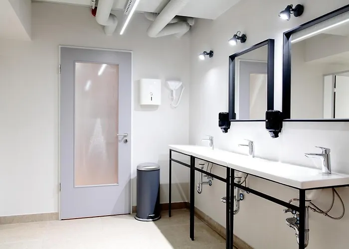 Maverick Market Hostel Budapest